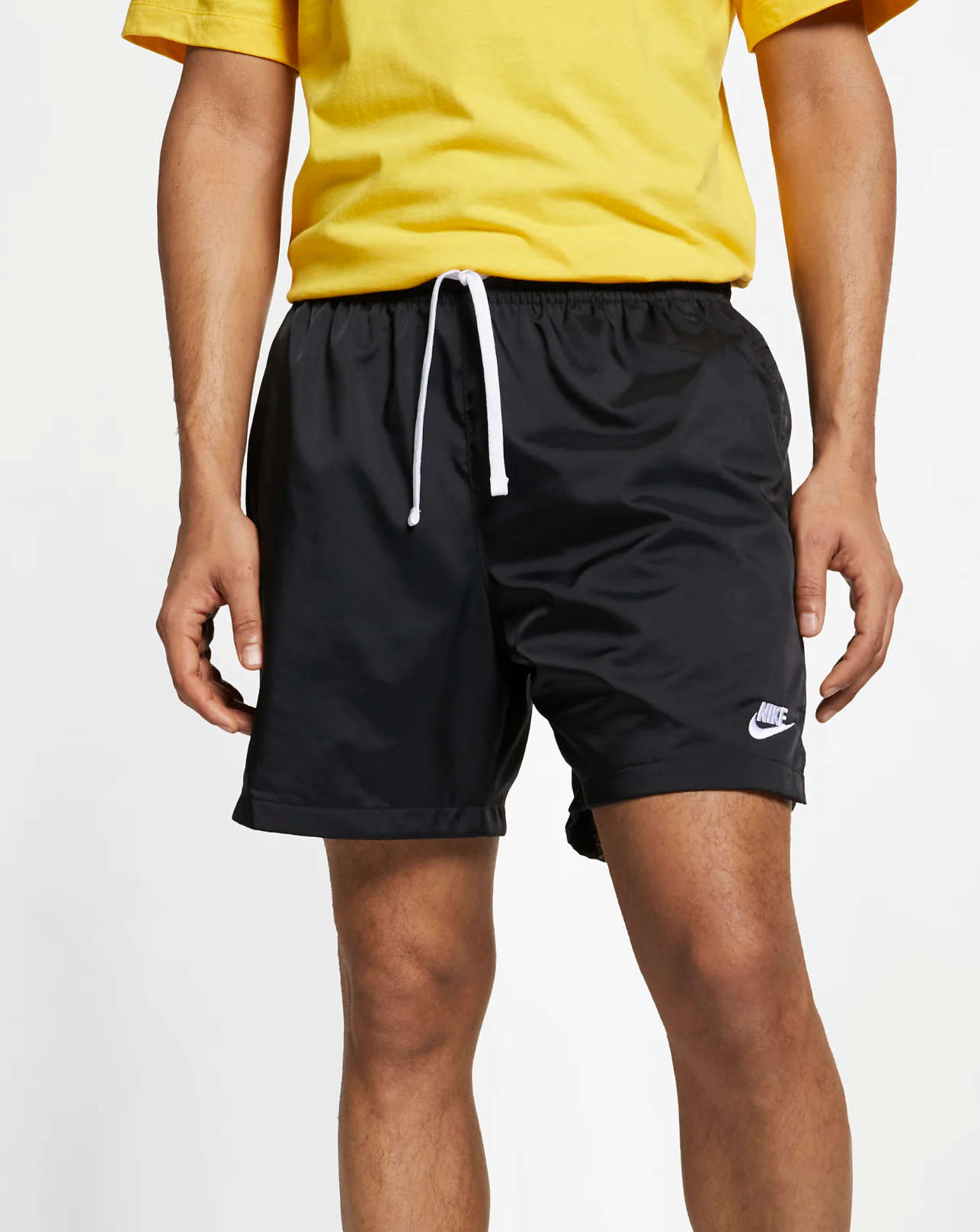 NIKE SPORTSWEAR FLOW WOVEN SHORTS