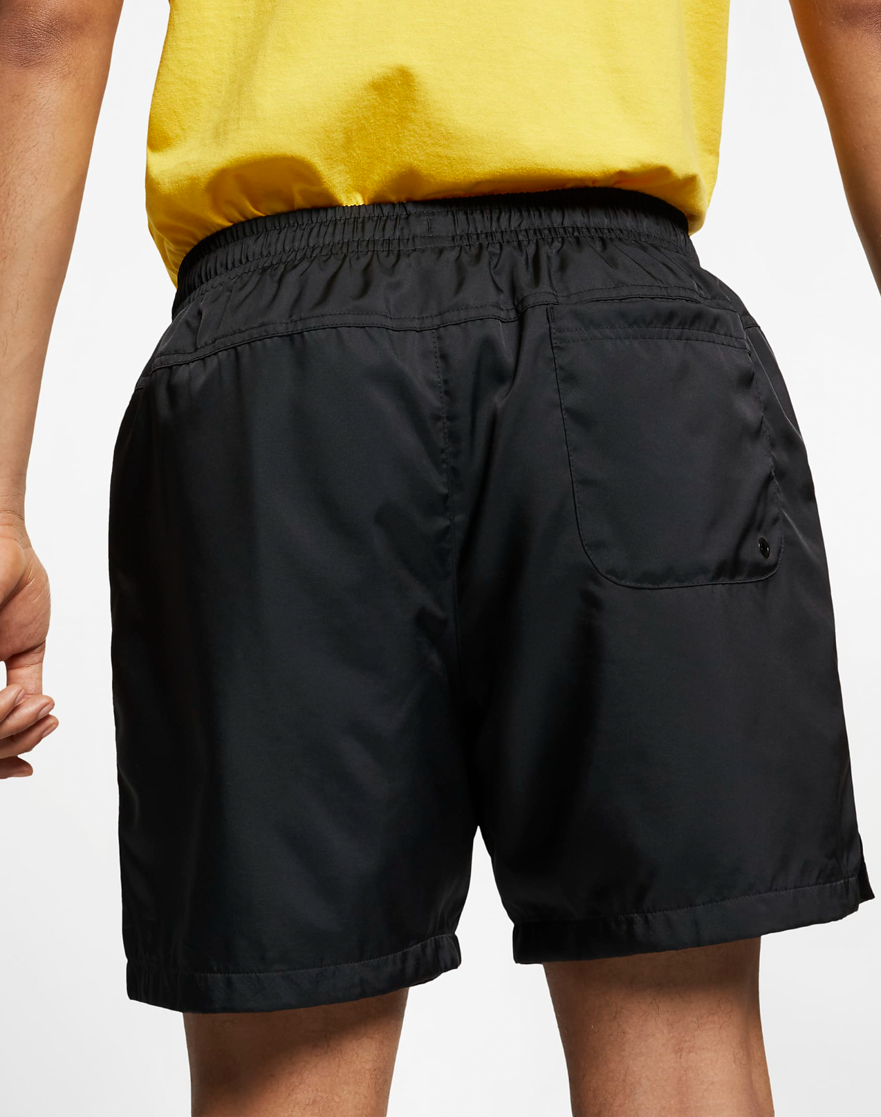 NIKE SPORTSWEAR FLOW WOVEN SHORTS