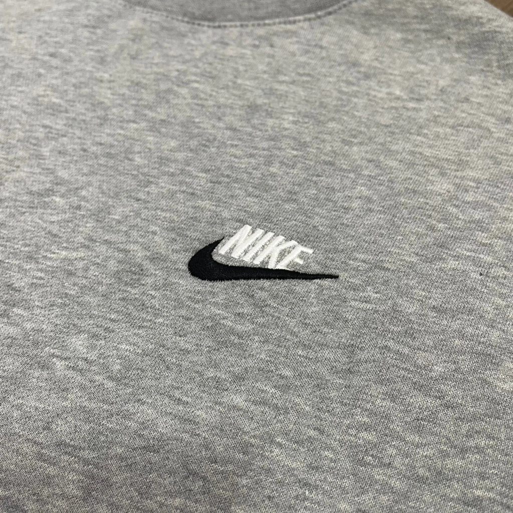 NIKE FOUNDATION CLUB FLEECE SWEATSHIRT