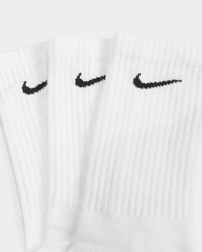 NIKE EVERYDAY CREW SOCKS