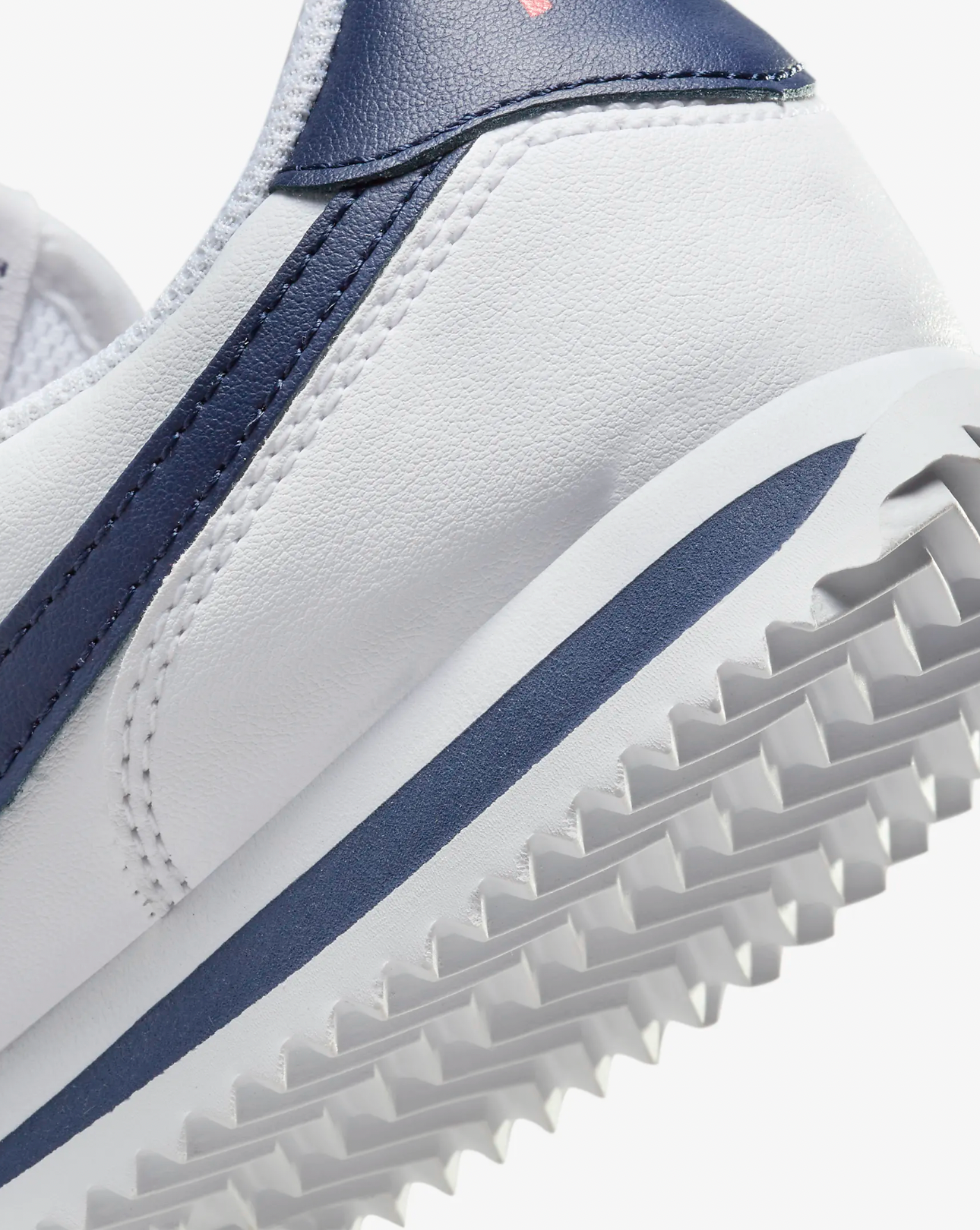 NIKE CORTEZ BASIC SL