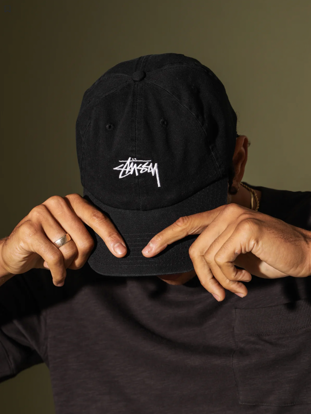 STUSSY STOCK LOW PRO STRAPBACK - BLACK