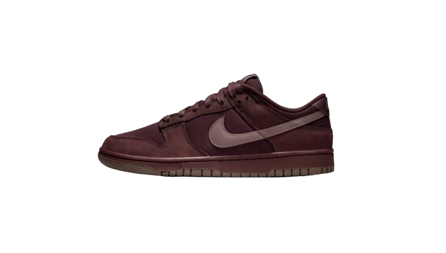 NIKE DUNK LOW RETRO PRM - BURGUNDY CRUSH